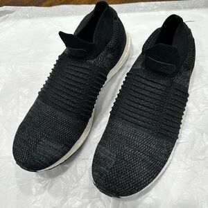 Adidas ultra boost laceless